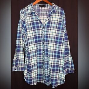 Derek Heart Blue and White Plaid Button Down Shirt